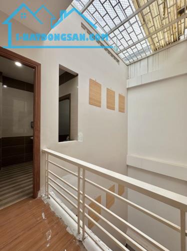 **Bán nhà mặt tiền Lê Lai** p12 quận Tân Bình; (5*35) 4 tầng - 15 tỷ - 2
