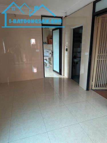 Bán nhà tập thể 90m đẹp như mặt phố tại 487 Nguyễn Trãi ô tô đỗ cửa, Thanh Xuân - 3
