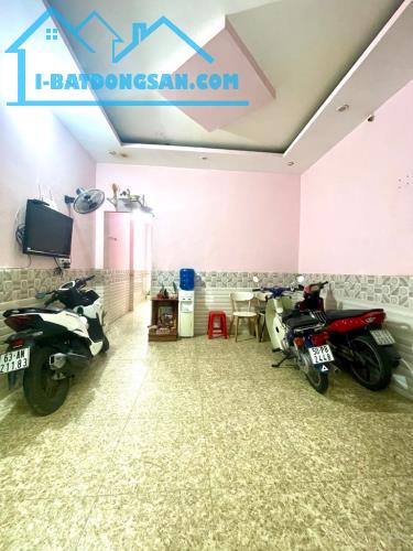 Nhà hiếm rẻ đường Văn Cao chưa qua đầu tư, 56m2, chỉ hơn 4 tỷ - 1