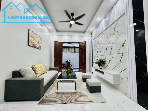 #Nhà Gần Đại Sứ Quán Hàn Quốc, Xuân La 35m2, Ô Tô, Nhỉnh 7 Tỷ