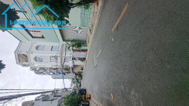 Bán nhà Phường 14 Tân Bình, HXH Trường Chinh, 2 tầng 3PN, giá 10tỷ200