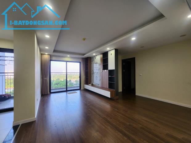 (Tin thật 100%) CH 82m2 x 2PN tại Green Park Trần Thủ Độ - Ban công hướng Đông - Nội thất