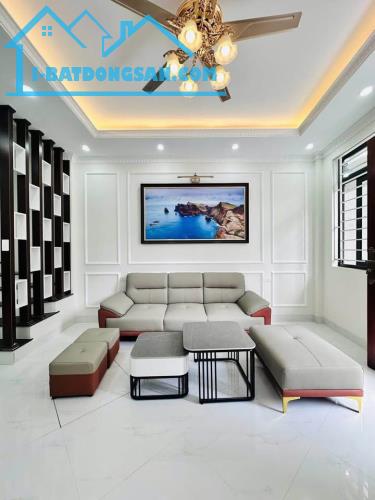 NGÕ RỘNG SÁT Ô TÔ KIM MÃ THƯỢNG BA ĐÌNH 28M2 4 TẦNG 6.3 TỶ
