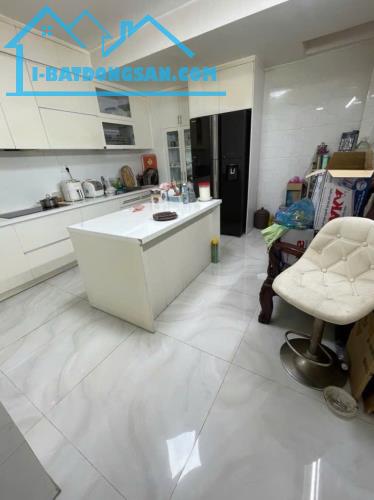 NHÀ SÁT MẶT TIỀN HẬU GIANG NGAY BÌNH PHÚ QUẬN 6 DIỆN TÍCH 4X13M, 5 TẦNG CHỈ 7.X Tỷ - 2