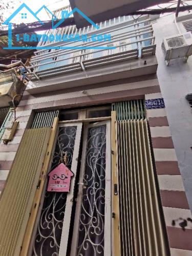 BÁN NHÀ SÁT MẶT TIỀN PHẠM VĂN ĐỒNG, CÓ NHIỀU TIỆN ÍCH XUNG QUANH ,GIÁ QUÁ RẺ ĐỂ ĐẦU TƯ GIỮ