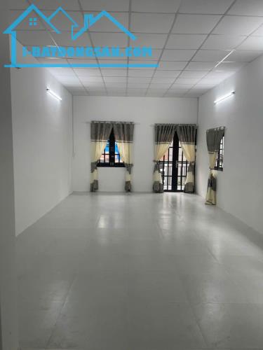 Bán gấp nhà 2 mặt hẻm Ông Ích Khiêm P.5 Quận 11 - 4