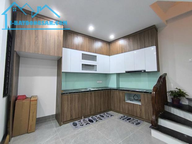 Nhà Đẹp 5 Tầng tại Ngọc Thụy Long Biên MT Hoa Hậu , Vị Trí Kim Cương, Giá Đầu Tư | 6,2Tỷ - 2