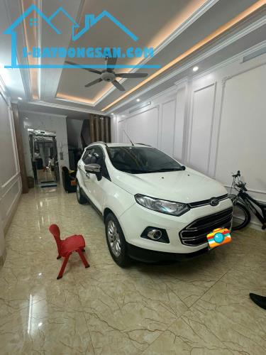 Bán nhà phố Nguyễn Ngọc Nại, 40m, thang máy, cách mặt phố 30m, 6 tầng, giá 16 tỷ