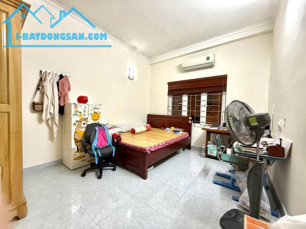 PHÂN LÔ QUÂN ĐỘI KIM GIANG VÀNH ĐAI 3 GIÁ 8.7 TỶ 46M Ô TÔ ĐỖ CỬA HAI MẶT THOÁNG - 1