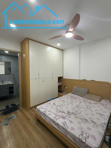 Bán căn hộ Chung Cư CT36B, View Hồ. 2 Ngủ mới đẹp, DT68m2. Giá 4.5 Tỷ - 2