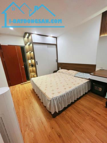 Bán căn hộ Chung Cư CT36B, View Hồ. 2 Ngủ mới đẹp, DT68m2. Giá 4.5 Tỷ - 4