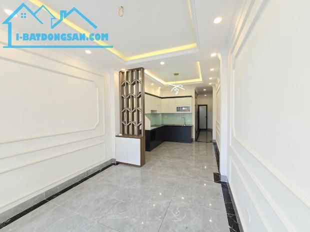 💎 NHÀ MỚI - NGÕ NÔNG Ô TÔ TẬN CỬA - TRUNG TÂM SÀI ĐỒNG – THANG MÁY NHẬP KHẨU! 💎