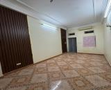Cho thuê nhà ngõ Đê Tô Hoàng, 40m2, có gác xép 6.2 Triệu