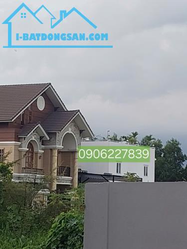 Biệt thự lô góc 2 mặt tiền,vị trí đẹp,hiếm  200m2 giá 19 tỷ thương lượng Lh 0906227839 - 2