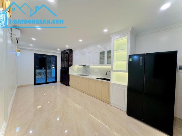 Bán nhà phố Yên Lạc, Hai bà Trưng 41m, 5 tầng. Giá: 14.8 tỷ. LH: 0937158386 - 1