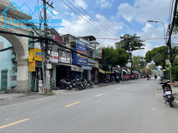 Chính chủ bán nhà 2 tầng trên 72m2 đất - Mặt tiền đường lớn Thống Nhất - Giá thiện chí 9.5