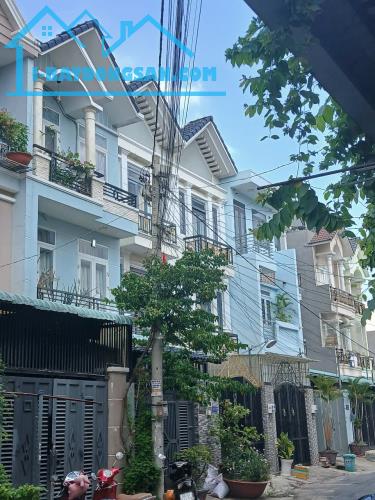 BÁN NHÀ 95m2, 3 Tầng, 2PN, 2WC, Tân Thới Nhất 12, Q12 - 8.5 tỷ, Sổ Hồng