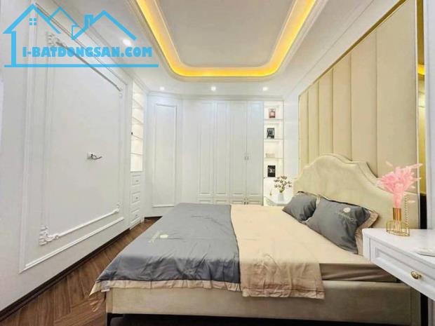 CUNG ĐIỆN BA ĐÌNH - HOÀNG HOA THÁM - NGÕ NÔNG GẦN PHỐ - NHÀ ĐẸP NĂM TẦNG - NỘI THẤT SANG X - 2
