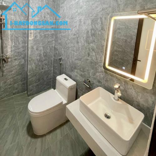 BÁN NHÀ PHÂN LÔ VĂN CHƯƠNG. 8 tỷ 30m2 6t thang máy, nhà mới tinh, sát phố, ô tô vào nhà - 2