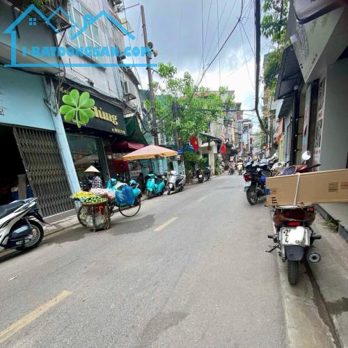 BÁN NHÀ PHÂN LÔ VĂN CHƯƠNG. 8 tỷ 30m2 6t thang máy, nhà mới tinh, sát phố, ô tô vào nhà - 3