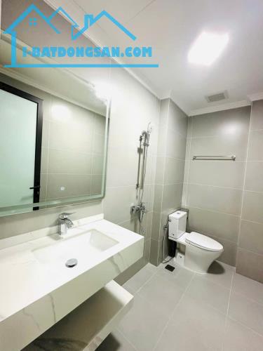 🏢 SIÊU PHẨM PHÂN LÔ – VĂN PHÒNG – KINH DOANH – THANG MÁY – VỈA HÈ 2 BÊN – NGUYỄN HOÀNG - 4