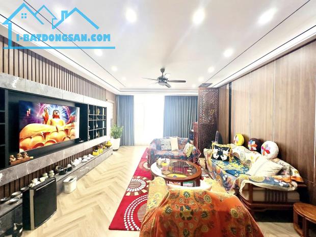 Bán nhà  LẠC LONG QUÂN  oto tránh thangmáy - kinh doanh –văn phòng- 95 M 6tầng 27.2 tỷ