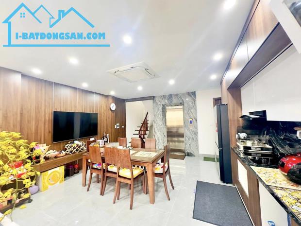 Bán nhà  LẠC LONG QUÂN  oto tránh thangmáy - kinh doanh –văn phòng- 95 M 6tầng 27.2 tỷ - 1
