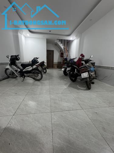 Bán tòa CCMN Bạch Mai, Hai Bà Trưng, thang máy, 12 phòng khép kín cho thuê