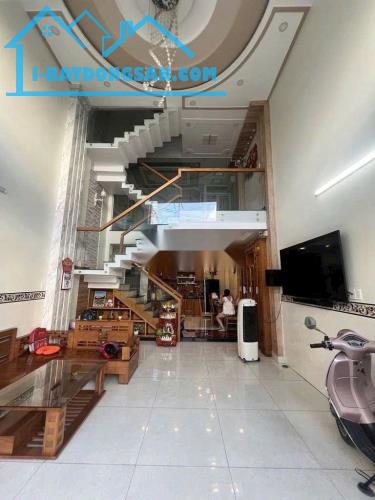 Cho thuê gấp nhà Dương Quảng Hàm, P.5, Gò Vấp