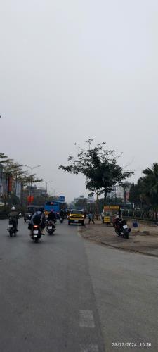 🥰8 TẦNG NỔI, 1 TẦNG HẦM, MẶT ĐƯỜNG QUỐC LỘ 32 - KINH DOANH SẦM UẤT - VỈA HÈ ĐÁ BÓNG