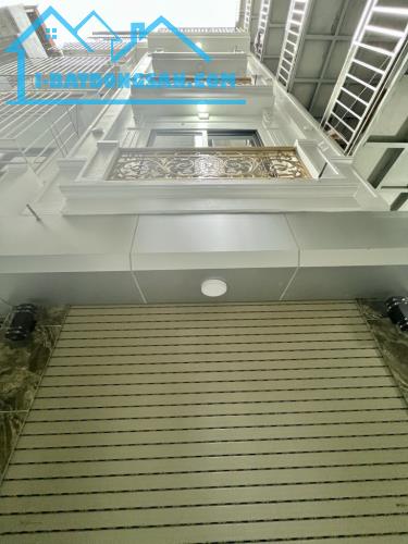 Bán nhà phố Đại Đồng quận Hoàng Mai Hà Nội, 41m2 thiết kế 5tầng 6phòng ngủ, tặng full nội