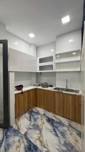 BÁN NHÀ CHẠM MẶT TIỀN CHỈ 2 BƯỚC CHÂN - NHÀ ĐẸP TÂN PHÚ - HXH - XE HƠI ĐẬU CỬA - 5.X TỶ - 2