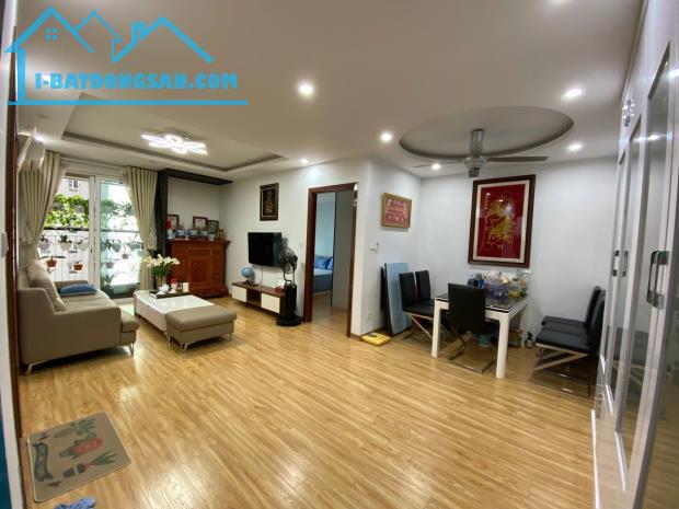 NHÀ ĐẸP 2PN 76M2 ĐỦ ĐỒ TÒA S ĐẸP MÀ CHỈ CÓ 5.6 TỶ TẠI SEASONS AVENUE