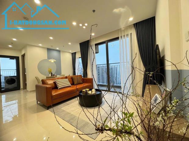 NHÀ ĐẸP HIỆN ĐẠI tại Vinhomes D