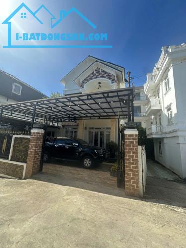 BÁN VILLA 7 PHÒNG NGỦ MAI ANH ĐÀO PHƯỜNG 8  ĐÀ LẠT GIÁ 13 TỶ