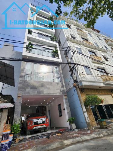 Nhà đẹp nội thất xịn đường ô tô tránh khu Quân Đội 918 Phúc Đồng DT 45m2 . Giá 16.38 tỷ