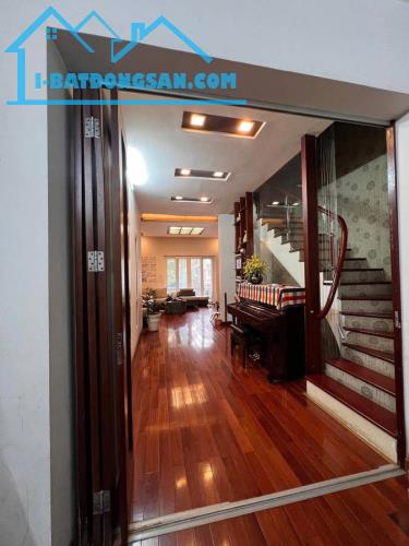 Bán Nhà Mặt Phố Nguyễn Cảnh Dị. Hoàng Mai. Lô Góc. Ô Tô. Vỉa Hè. DT 90m2. Giá 32,8 Tỷ. - 1