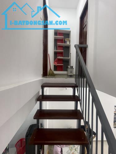 Nhà trệt lầu giá nhỉnh 3.9 tỷ hẻm 1/ đường số 2 P.Tam Phú, Thủ Đức. Gần chợ Tam Hà