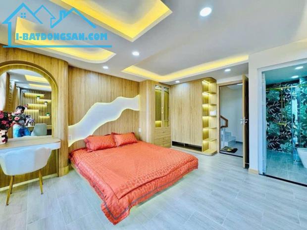 NHÀ SÁT MẶT TIỀN NGUYỄN TƯ GIẢN P12 GV , 5X9 , NHỈNH HƠN 7 TỎI - 3