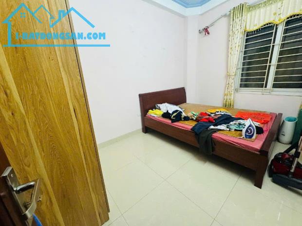 Bán nhà Thanh Xuân Phố Khương Đình 6,8 tỷ, 47m2, MT 5,7m, cách ô tô 30m - 4