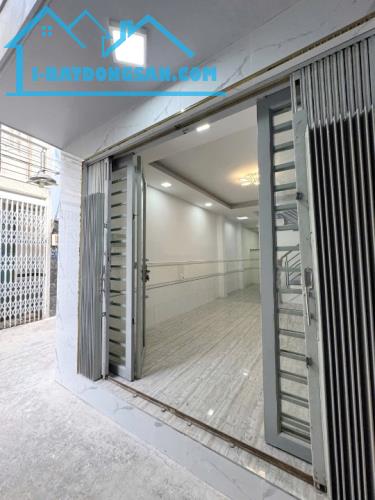 Bán nhà Góc 2MT, hẻm 141 Tám Danh P4 Q8