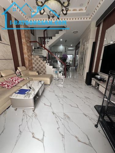 Bán nhà 4tầng đường Hà Huy giáp phường thạnh Lộc quận 12 - 1