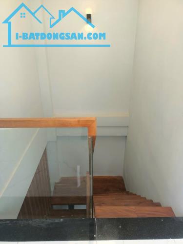 NGAY LÊ VĂN QUỚI - NHÀ ĐẸP SÁT CHỢ 5X22 - DỌN VÀO Ở NGAY - CHỈ HƠN 5.XX - 4