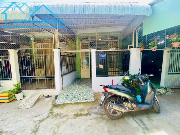 Cho thuê nhà HẺM 9 Trần Nam Phú, 2phòng ngủ, 1 máy lạnh, hẻm rộng 4m