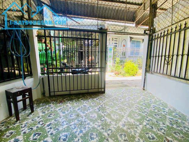 Cho thuê nhà HẺM 9 Trần Nam Phú, 2phòng ngủ, 1 máy lạnh, hẻm rộng 4m - 2