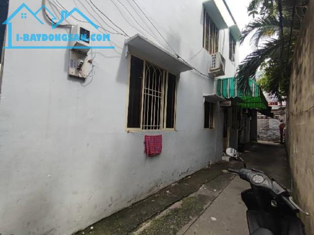 NHÀ 3 MẶT HẺM- SỔ VUÔNG ĐẸP- HOÀN CÔNG ĐỦ -NHÀ VỪA Ở VỪA CÓ 4 PHÒNG TRỌ ĐANG CHO THUÊ