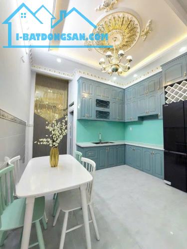 Đi nước ngoài định cư bán gấp nhà ở đường Bắc Hải, phường 15, quận 10, giá 3 tỷ 050 triệu - 1