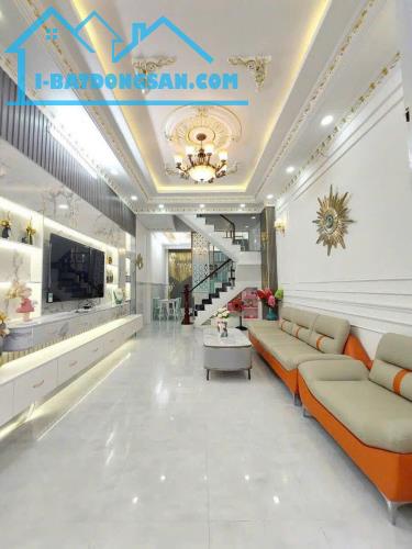 Đi nước ngoài định cư bán gấp nhà ở đường Bắc Hải, phường 15, quận 10, giá 3 tỷ 050 triệu - 2