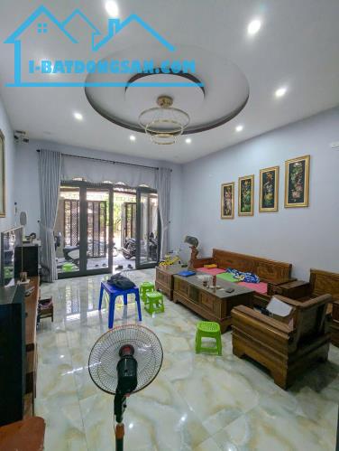 Bán Nhà 3 tầng MT Nhơn Hoà 9, Cẩm Lệ, nhà đẹp, MT kinh doanh, giá 4,49 tỷ - 2