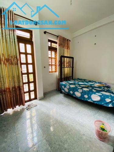 Nhà 4 tầng, hẻm ô tô 7 chỗ, gần mặt tiền Trường Chinh, 5.5 tỷ - 5